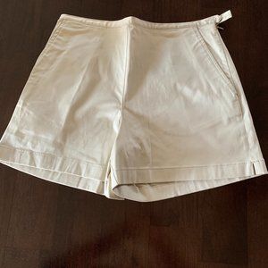 NWT Ann Taylor Khaki Shorts Sz8